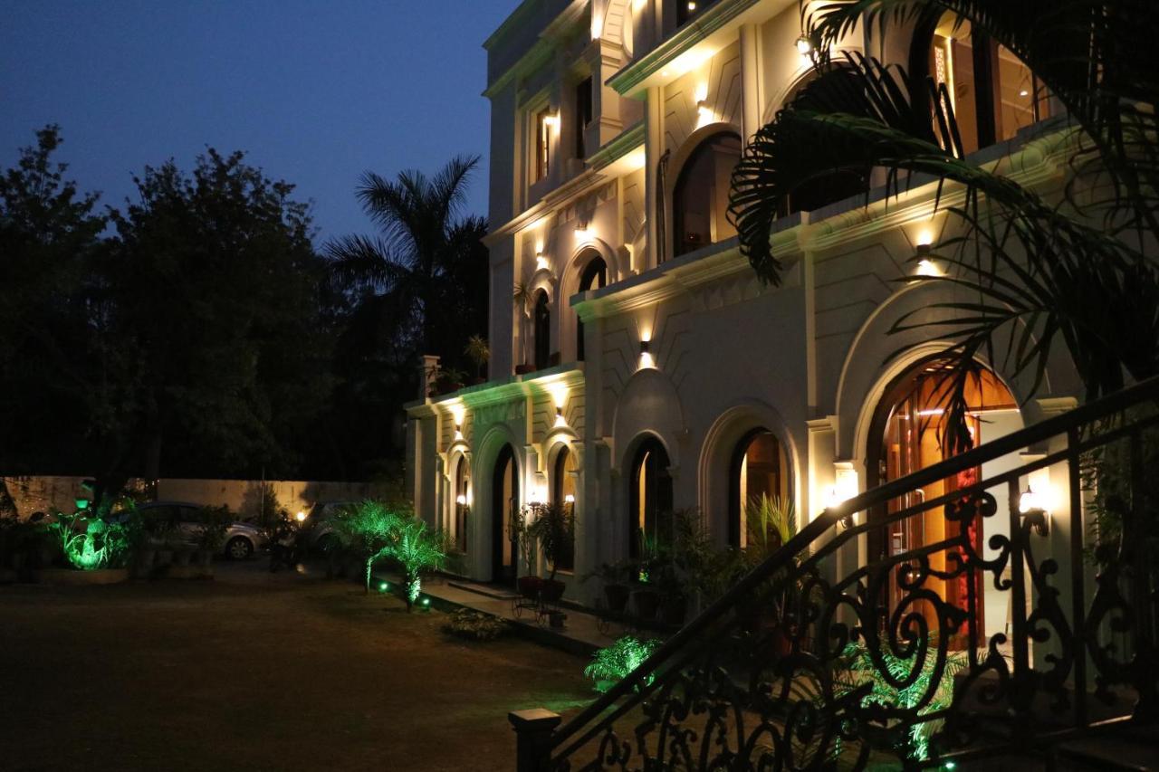 Hotel Pushap Palace Патиала Экстерьер фото