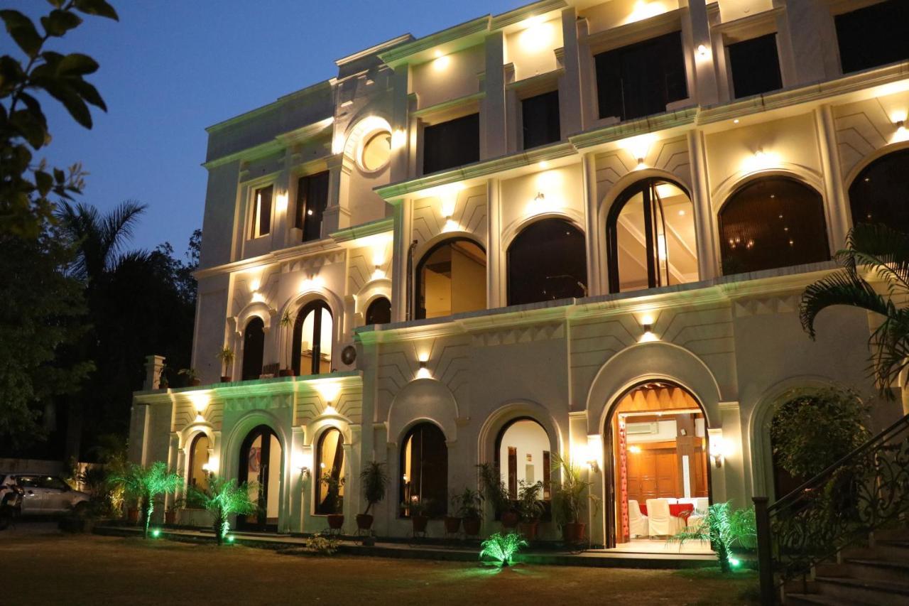 Hotel Pushap Palace Патиала Экстерьер фото
